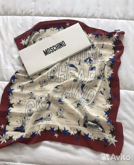 Шарф Love moschino / шелковый/ Оригинал
