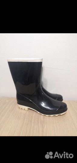 Резиновые сапоги