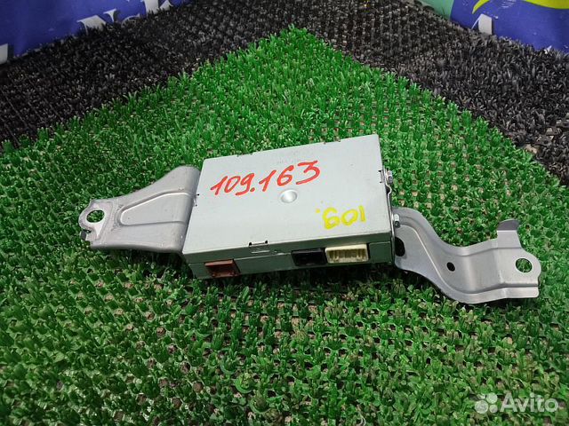 Клапан рециркуляции выхлопных газов EGR Mitsubishi