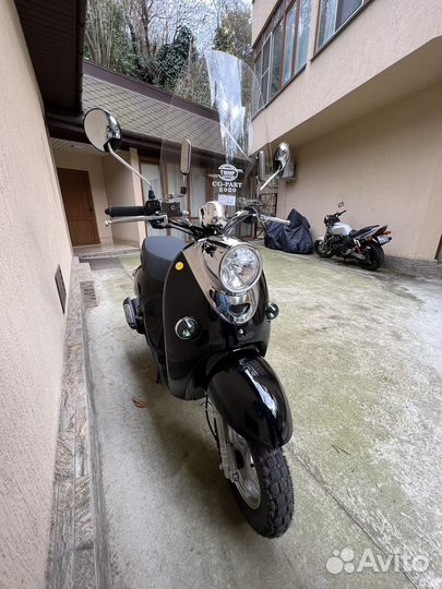 Ветровое стекло на скутер vento retro новое