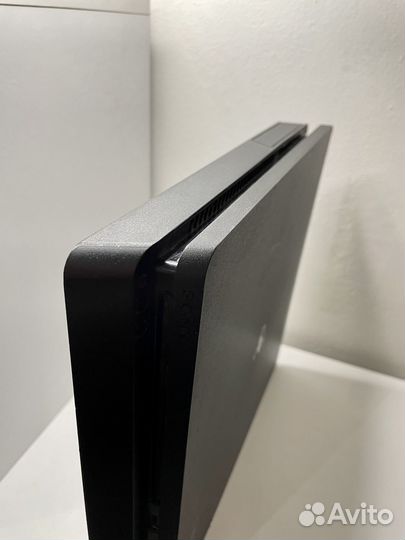 Sony Playstation 4 slim 500 gb / 2 геймпада / игры