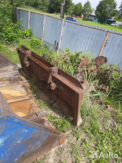 Отвал на пку 0.8