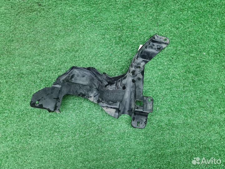 Брызговик передний правый LR Discovery Sport 19-нв
