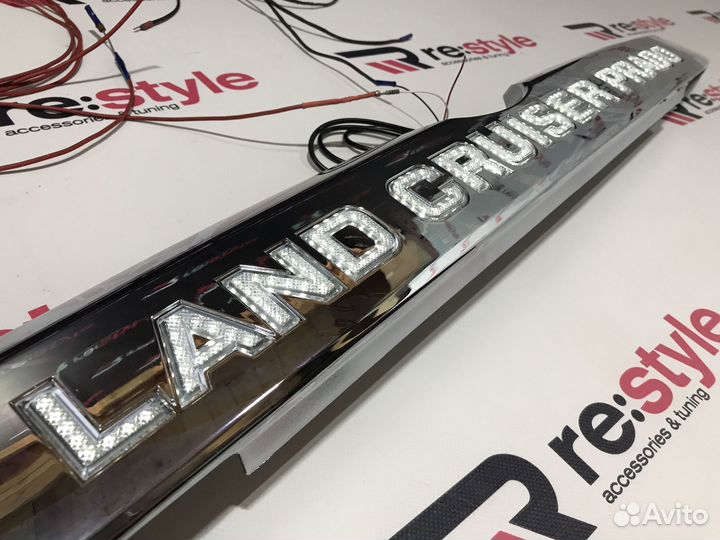 Накладка на 5-ю дверь Land Cruiser Prado 150 R387