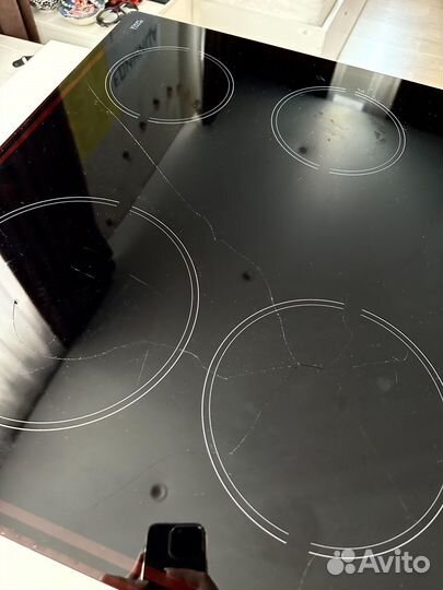 Электрическая плита Hotpoint-Ariston HR 631 C