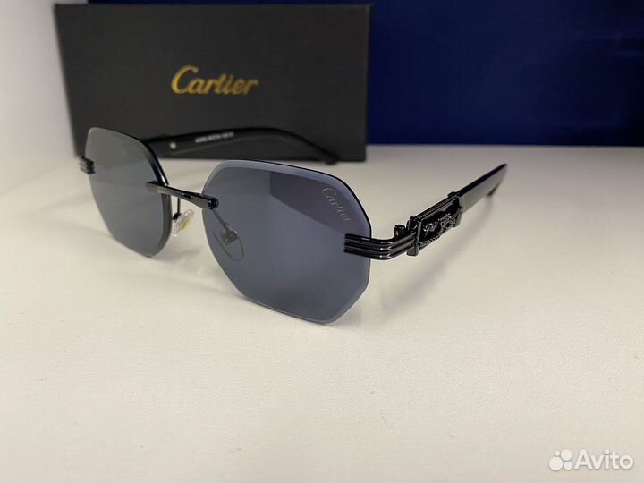 Солнцезащитные очки Cartier