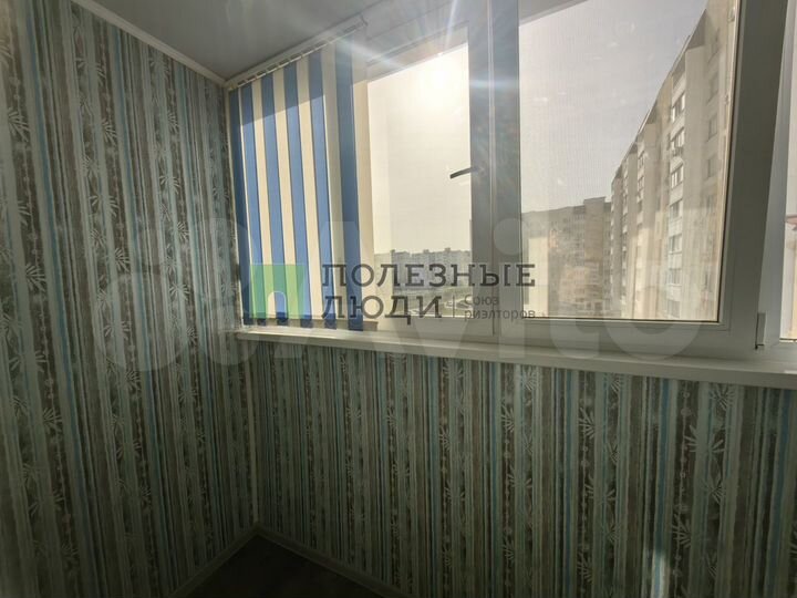 2-к. квартира, 67 м², 4/10 эт.