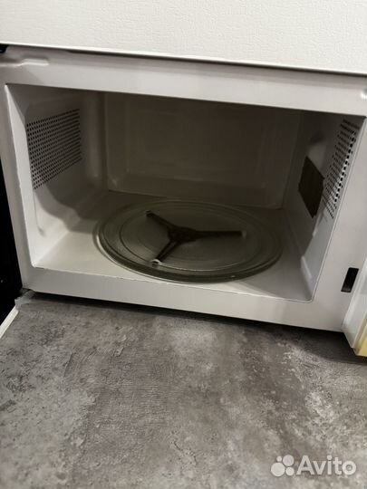 Микроволновая печь supra