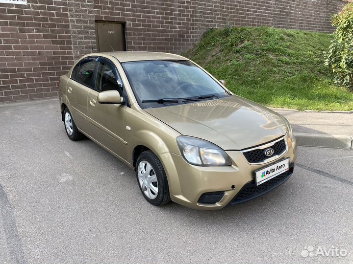 Kia Rio 1.4 AT, 2010, 181 232 км