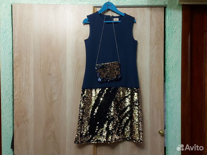 Платье нарядное для девочки 152