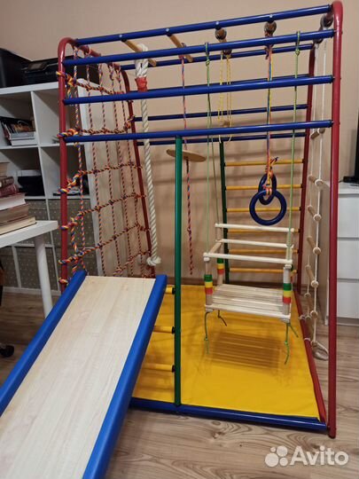 Напольный спорткомплекс 