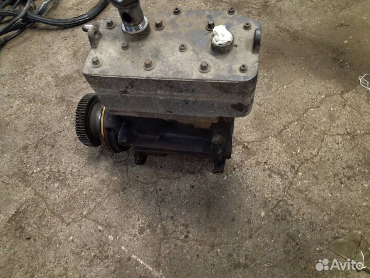 Компрессор пневмоподвески DAF XF 105 2008