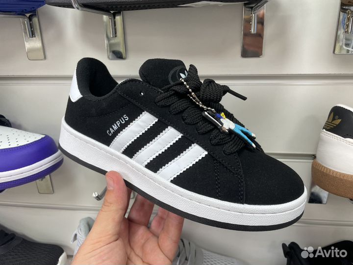 Кроссовки adidas