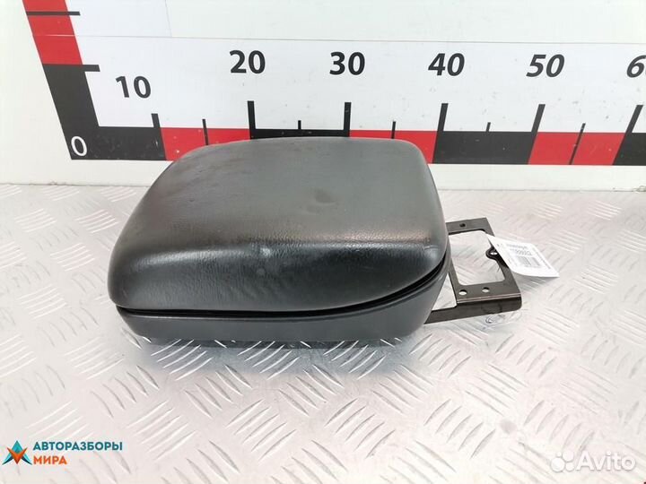 Подлокотник Suzuki Grand Vitara рест. 2006