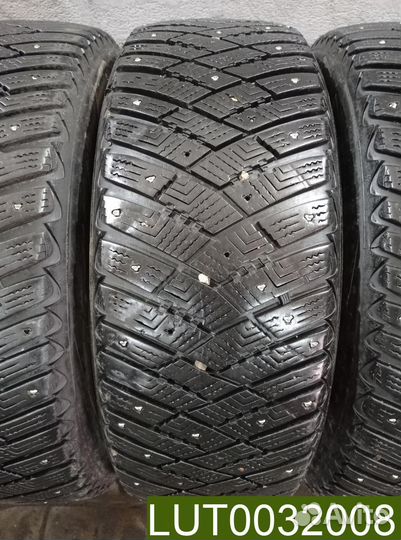 Goodyear Ultragrip Ice Arctic 215/60 R16 104R
