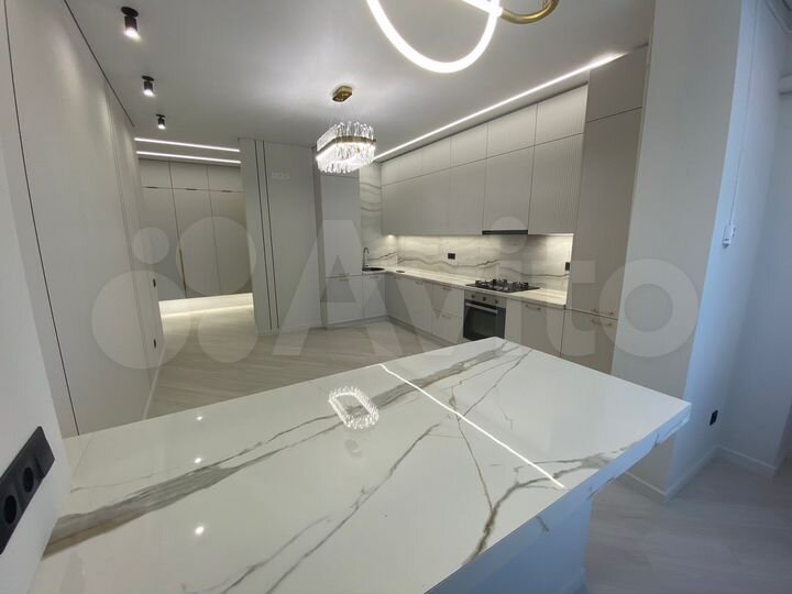 2-к. квартира, 67 м², 12/12 эт.