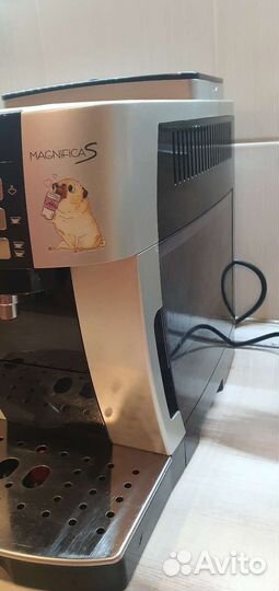 Кофемашина delonghi magnifica s