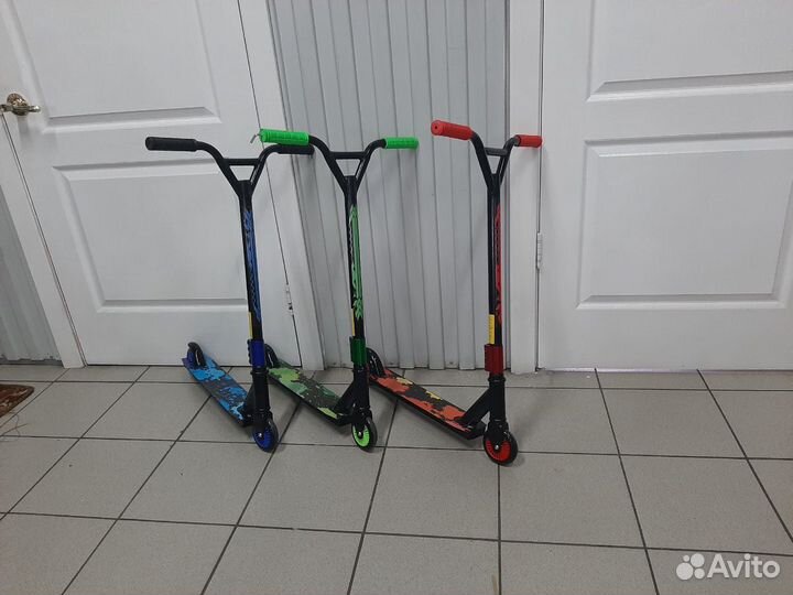 Самокат трюковый