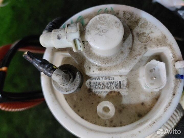Датчик уровня топлива Bmw X6 50Ix E71 N63 2014
