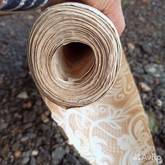 Обои бумажные времён СССР, длина 18 м, ширина59 см