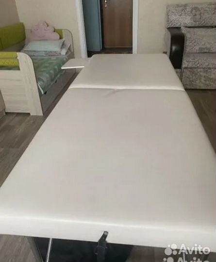 Кушетка для наращивания ресниц