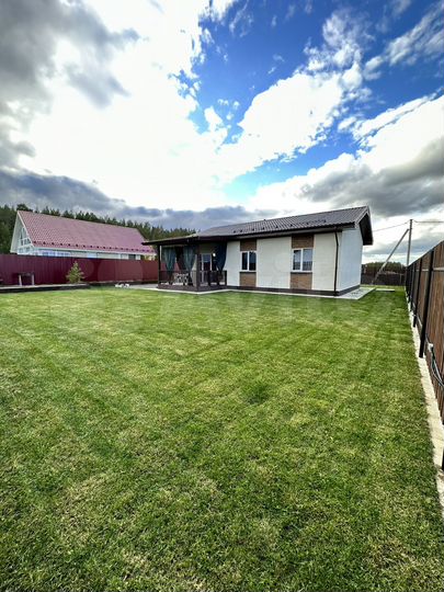 Коттедж 95 м² на участке 6 сот.