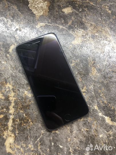 iPhone 8 Plus, 64 ГБ