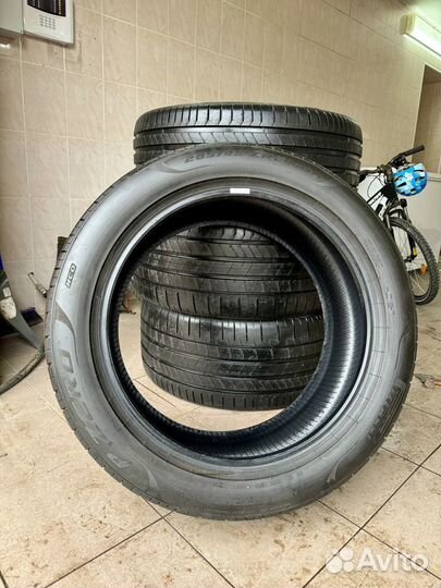 Pirelli P Zero 285/45 R21 и 315/40 R21