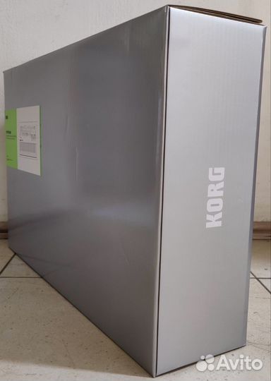 Аналоговый синтезатор Korg Minilogue Bass