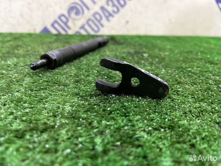 Форсунка топливная Ssangyong Rexton Rx270