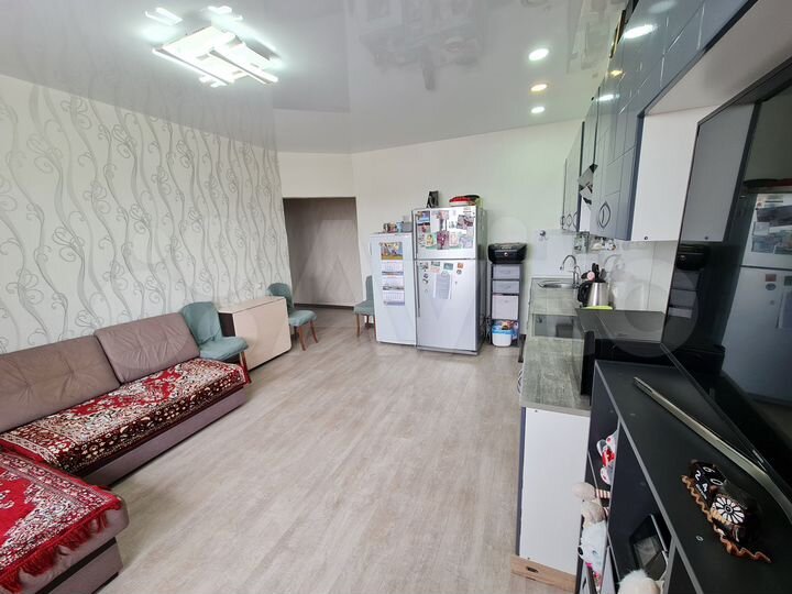 3-к. квартира, 72 м², 6/9 эт.