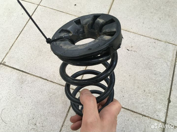 Пружины задние Renault Logan 2. 2021 год