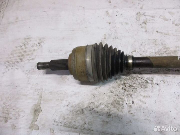 Полуось передняя правая Renault Fluence 2010-2017