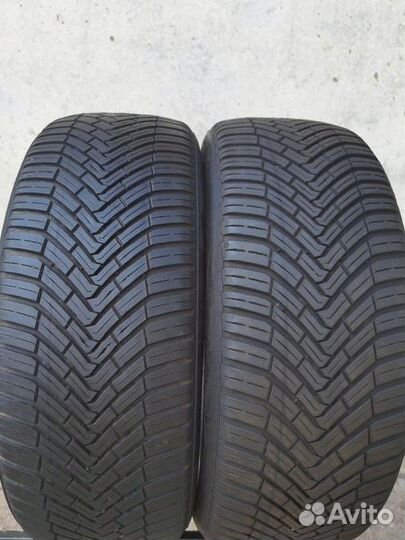 Continental AllSeasonContact 215/45 R18 93V