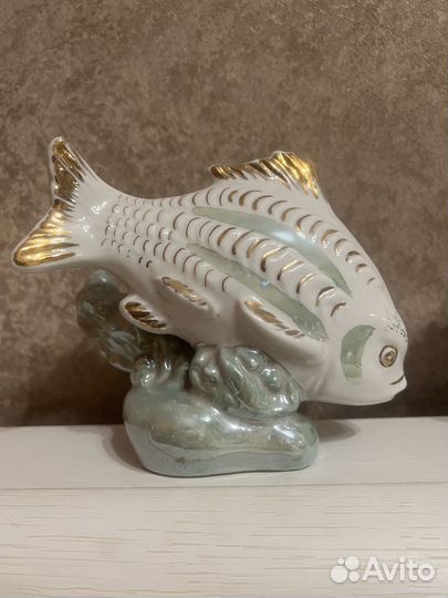 Статуэтка фарфор