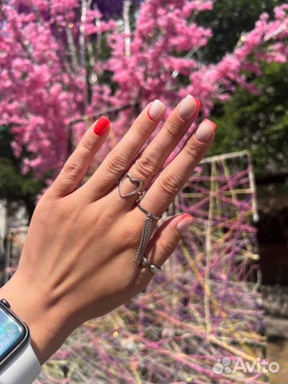 Маникюр и педикюр, покрытие гель-лаком