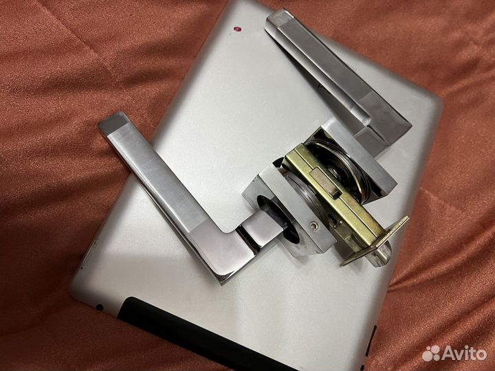 Ручка дверная