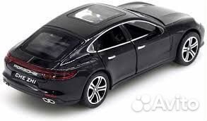Машина Porshe Panamera металлическая