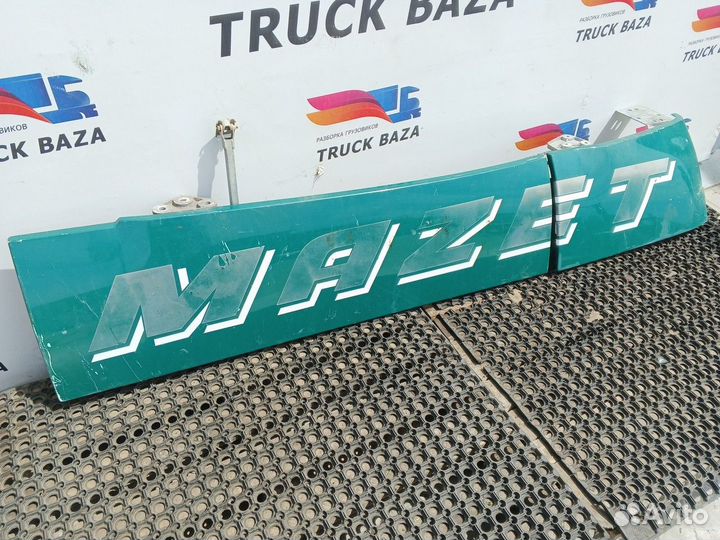 Спойлер кабины левый Renault Premium