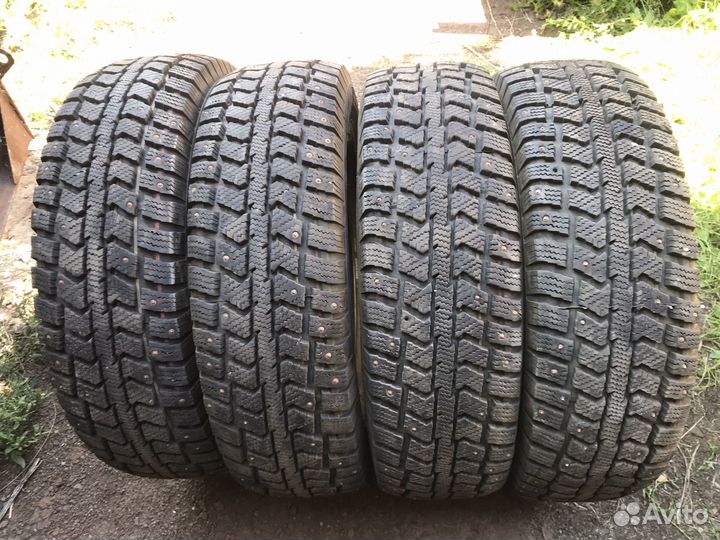 Viatti Vettore Inverno V-524 205/70 R15C 104R