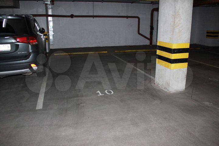 Машиноместо, 14 м²