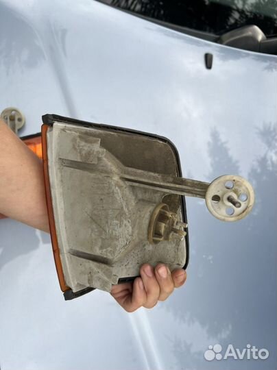 Поворотники Mercedes 190 w201