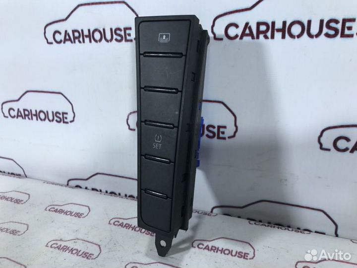 Блок кнопок Volkswagen Passat B7