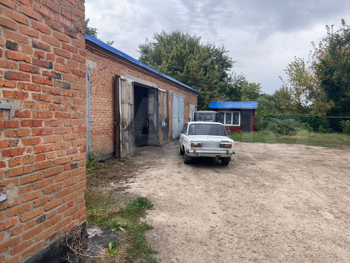 Гараж, > 30 м²