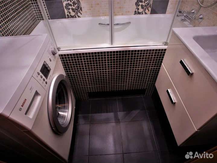 Кафельщик укладка плитки в ванне на пол стены