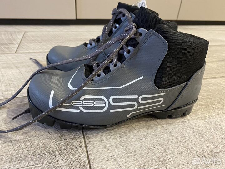 Лыжные ботинки для беговых лыж