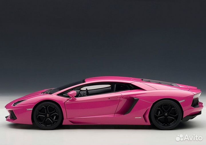 Lamborghini Aventador LP700 1:18