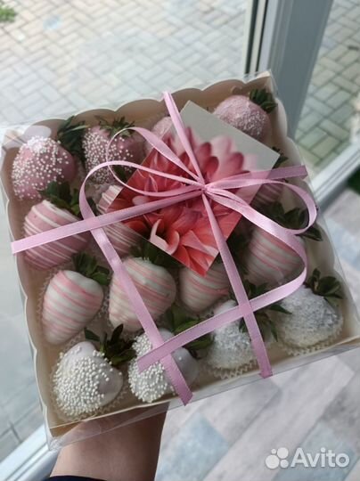 Наборы из свежей клубники в шоколаде Краснодар