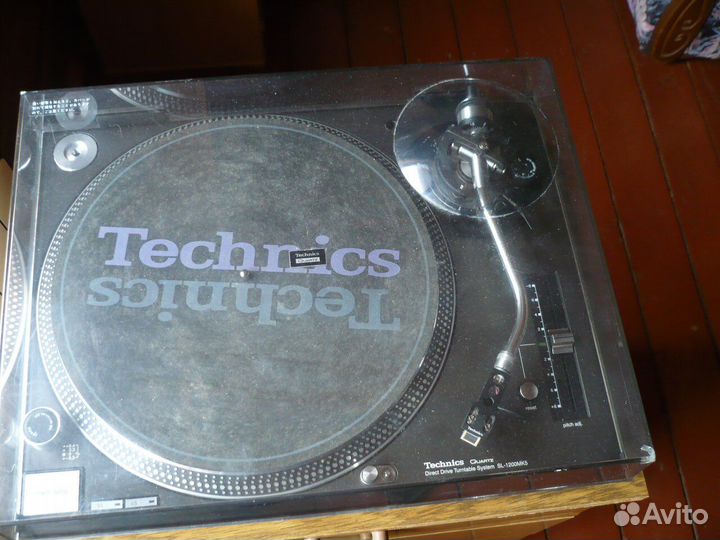 Technics SL-1200 MK 5 + Technics EPC-270C