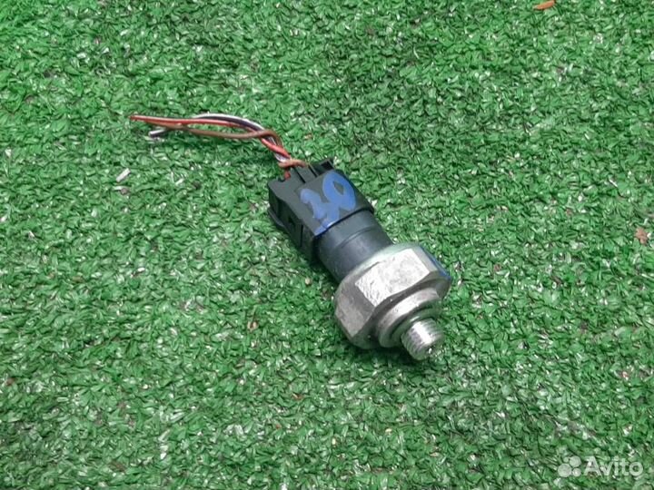 Датчик давления кондиционера Mercedes Benz C-Clas